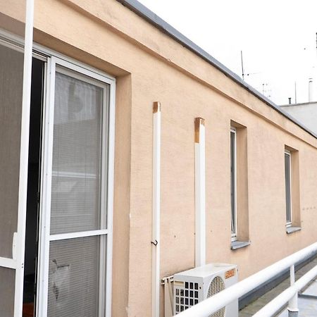 10 Minutes To City Centre And Next To Wien Hbf And Easy From Airport Exterior foto